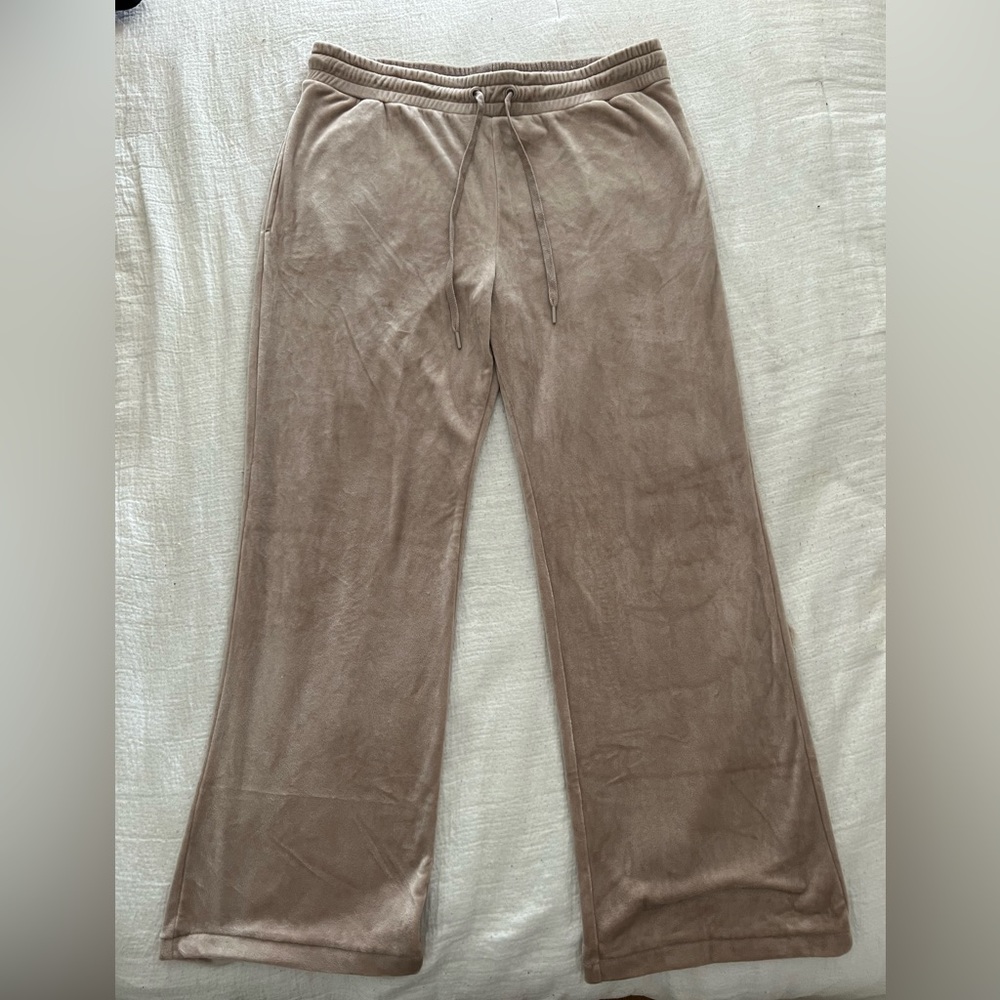H&M beige velour pants EUC - worn once